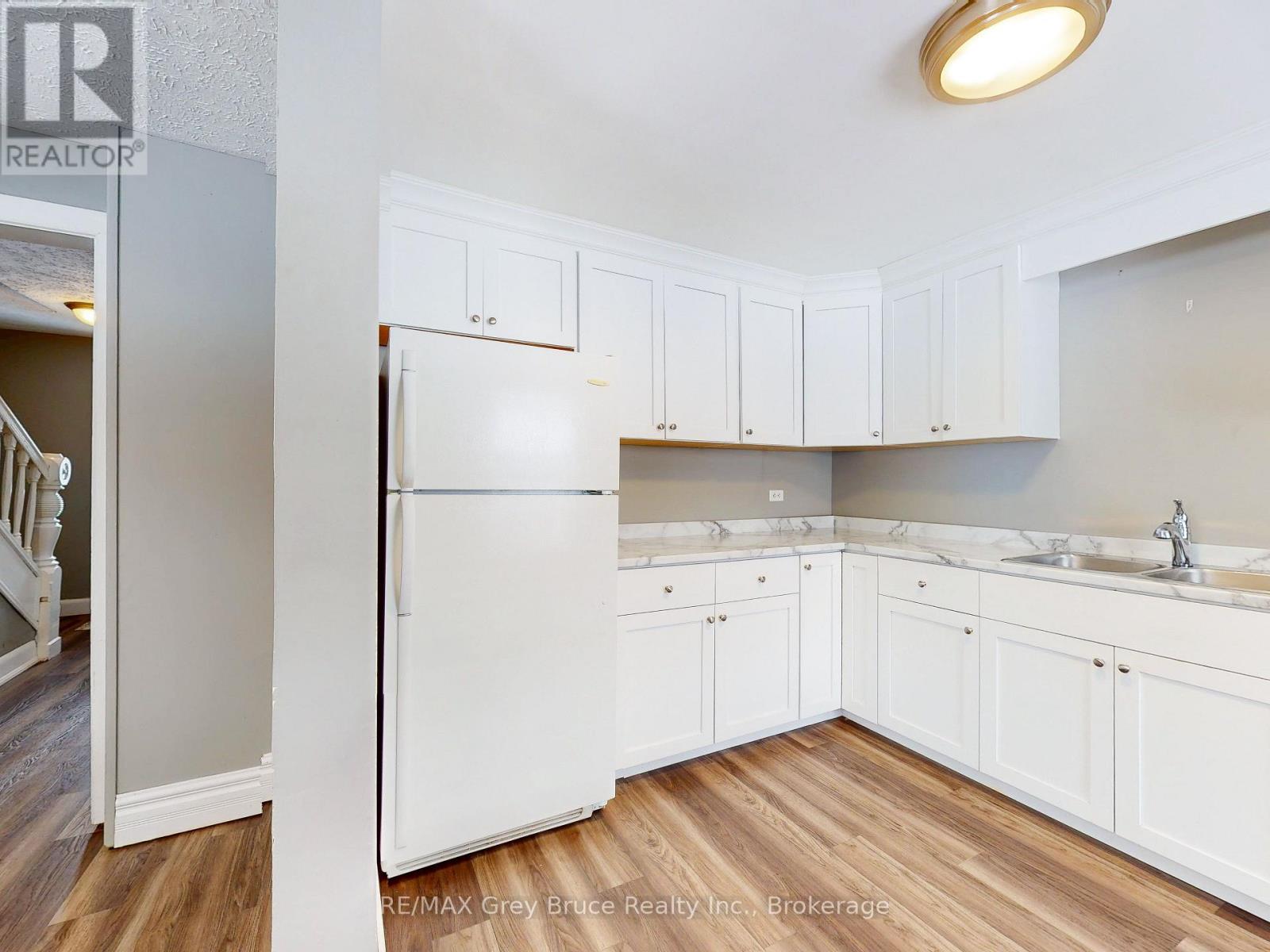 690 8th Street E, Owen Sound, Ontario  N4K 1L8 - Photo 8 - X13799112