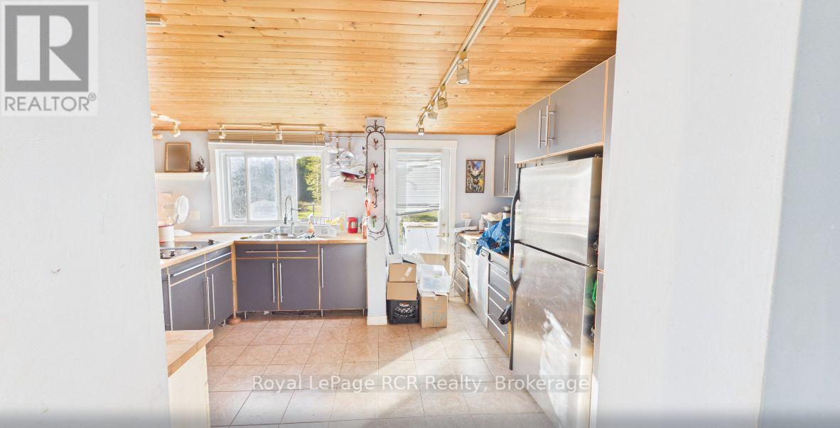 394908 2 Concession, West Grey, Ontario  N0G 1R0 - Photo 26 - X13799160