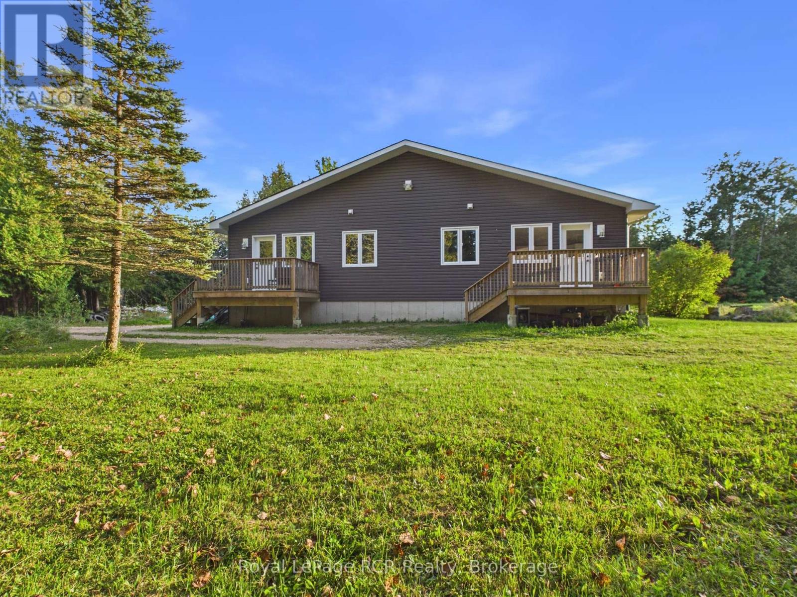 394908 2 Concession, West Grey, Ontario  N0G 1R0 - Photo 3 - X13799160