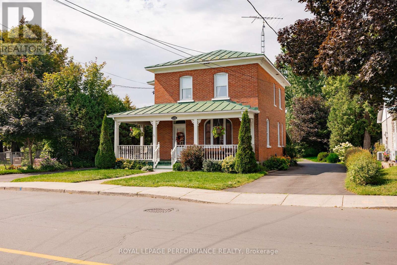 174 Main Street S, North Glengarry, Ontario  K0C 1A0 - Photo 2 - X13799176
