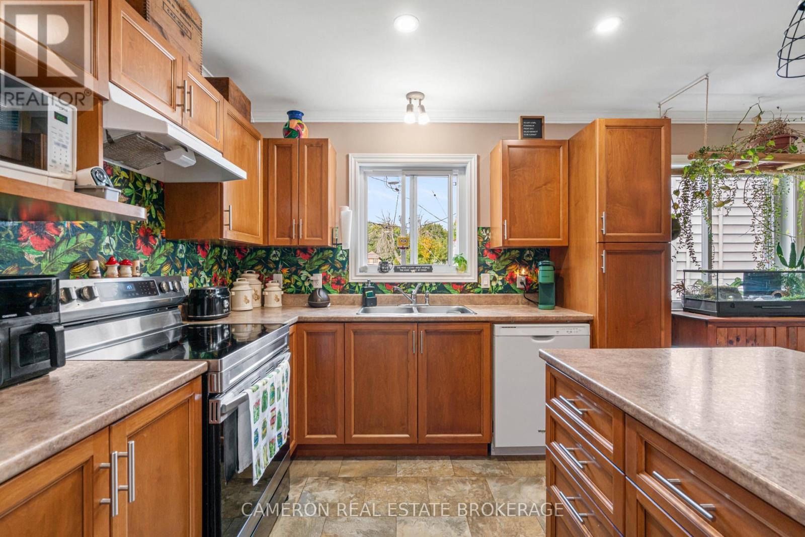 327 Clarke Avenue, Cornwall, Ontario  K6J 4G6 - Photo 6 - X13799182