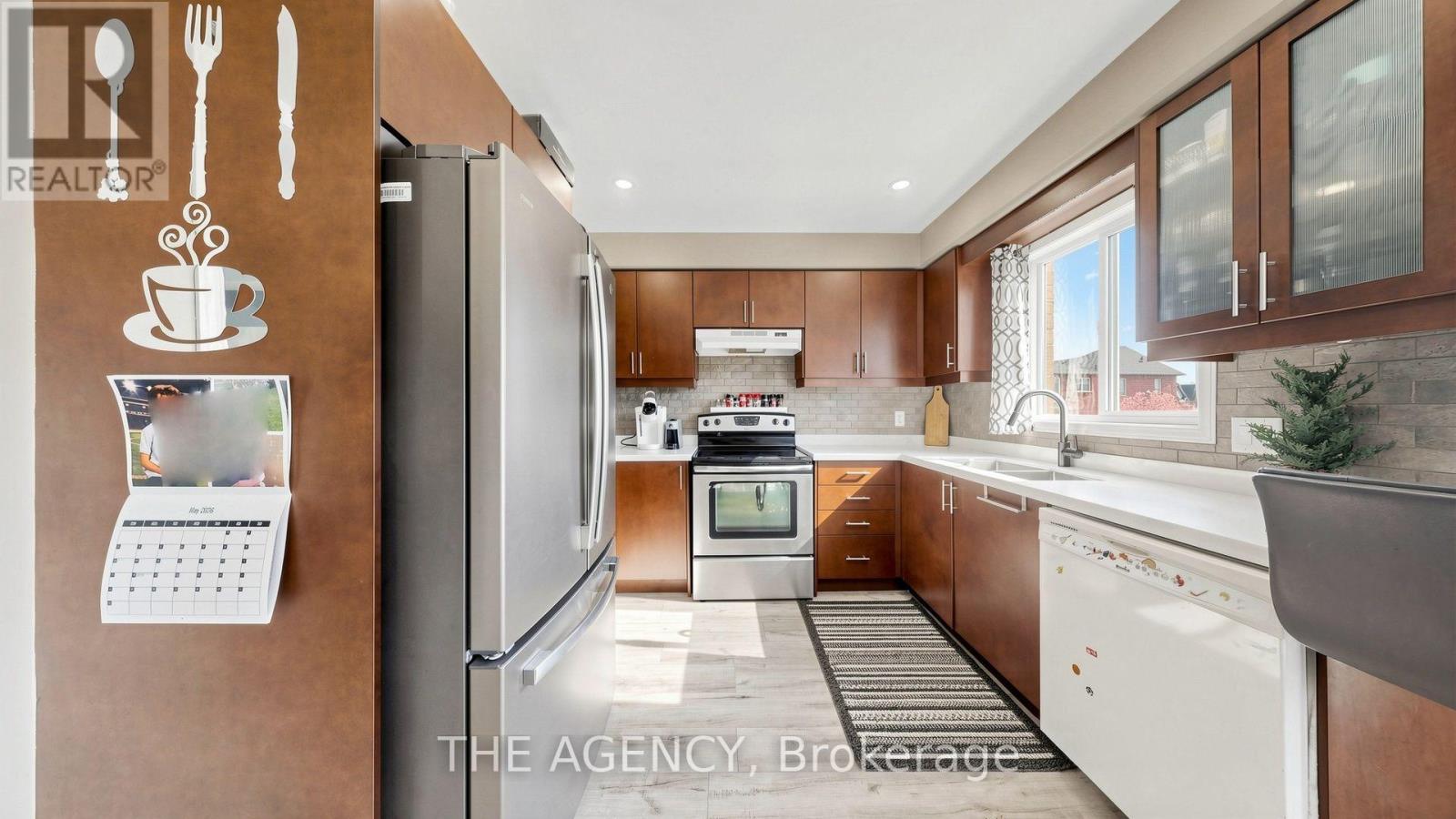 36 Keystar Court, Vaughan, Ontario  L4H 0G9 - Photo 9 - N13799062