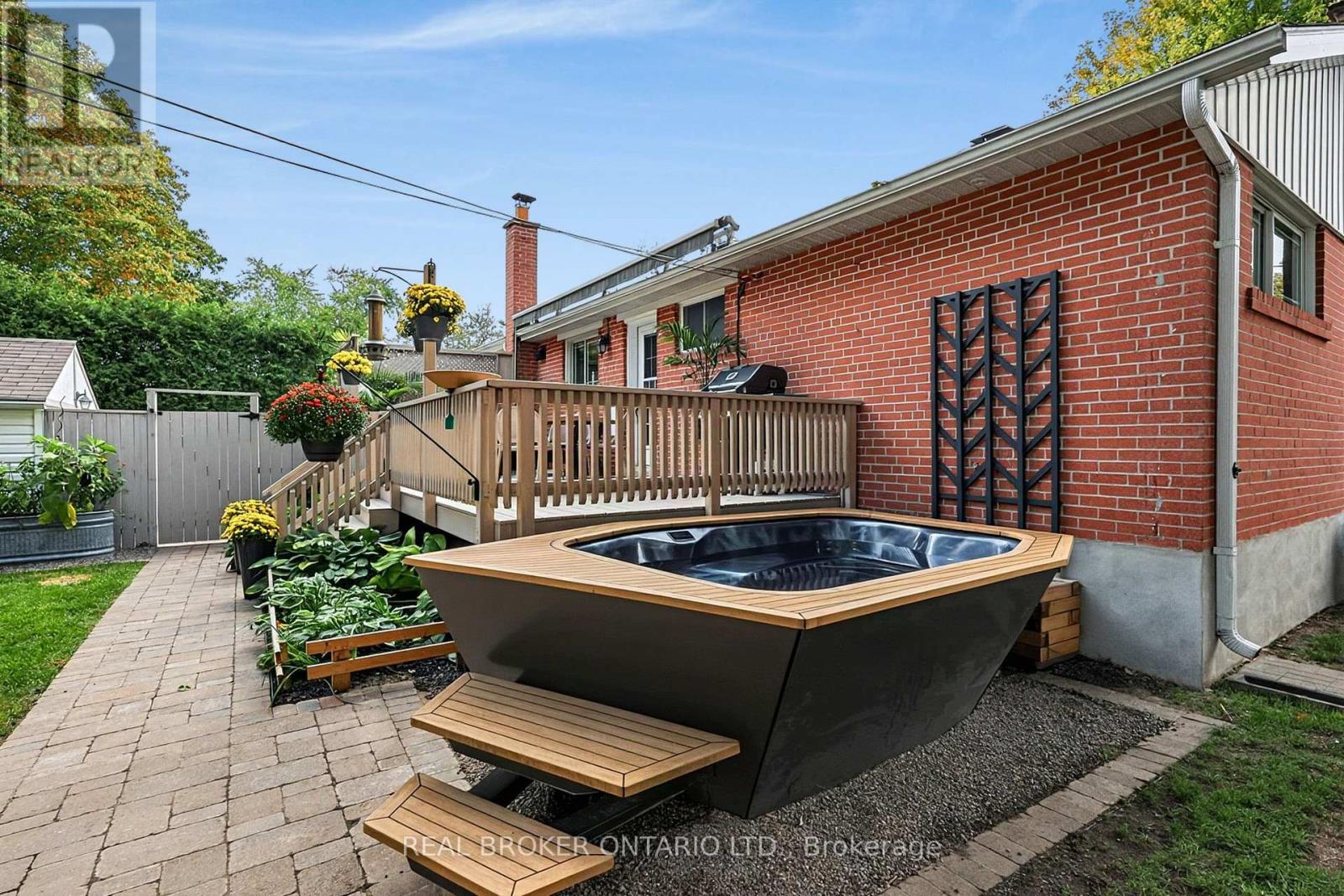110 Murray Drive, Aurora, Ontario  L4G 2C5 - Photo 32 - N13799092