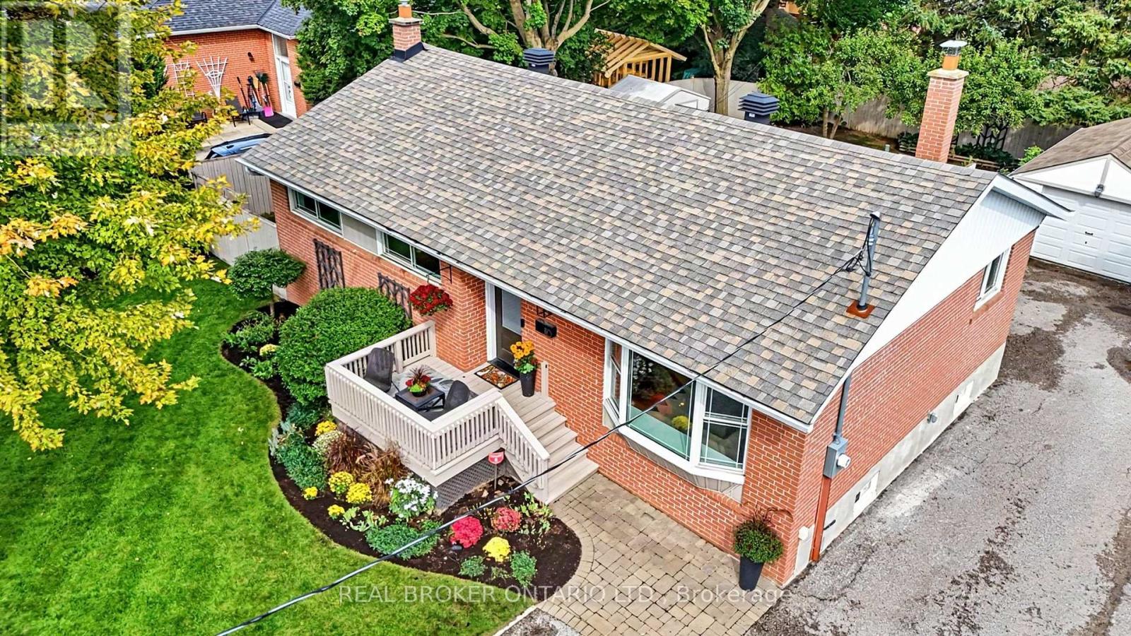 110 Murray Drive, Aurora, Ontario  L4G 2C5 - Photo 40 - N13799092