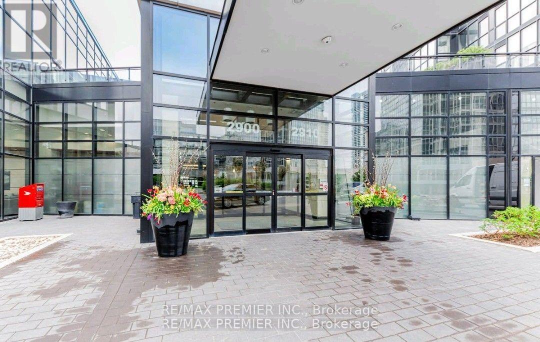 1106 - 2900 Highway 7 Road, Vaughan (Concord), Ontario  L4K 0G3 - Photo 2 - N13799128