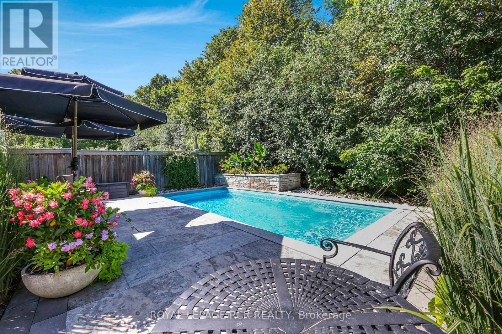 98 Greenforest Grove, Whitchurch-Stouffville, Ontario  L4A 1S7 - Photo 37 - N13799148