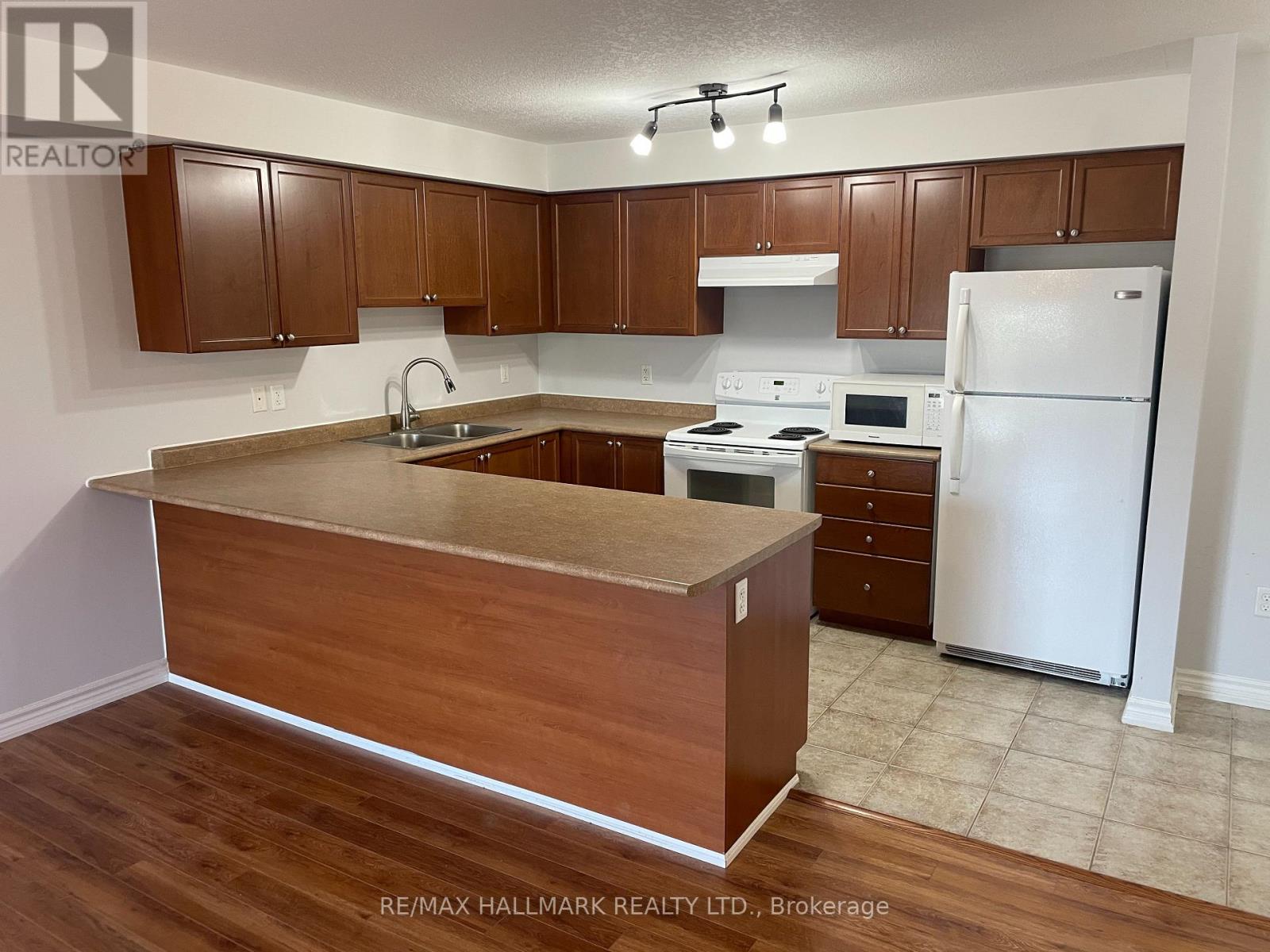 15 - 41 Coulter Street, Barrie (Sunnidale), Ontario  L4N 6L9 - Photo 4 - S13799226