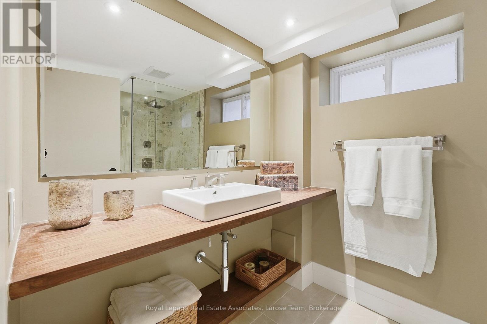 1511 Leda Avenue, Mississauga, Ontario  L5G 4B9 - Photo 33 - W13799000