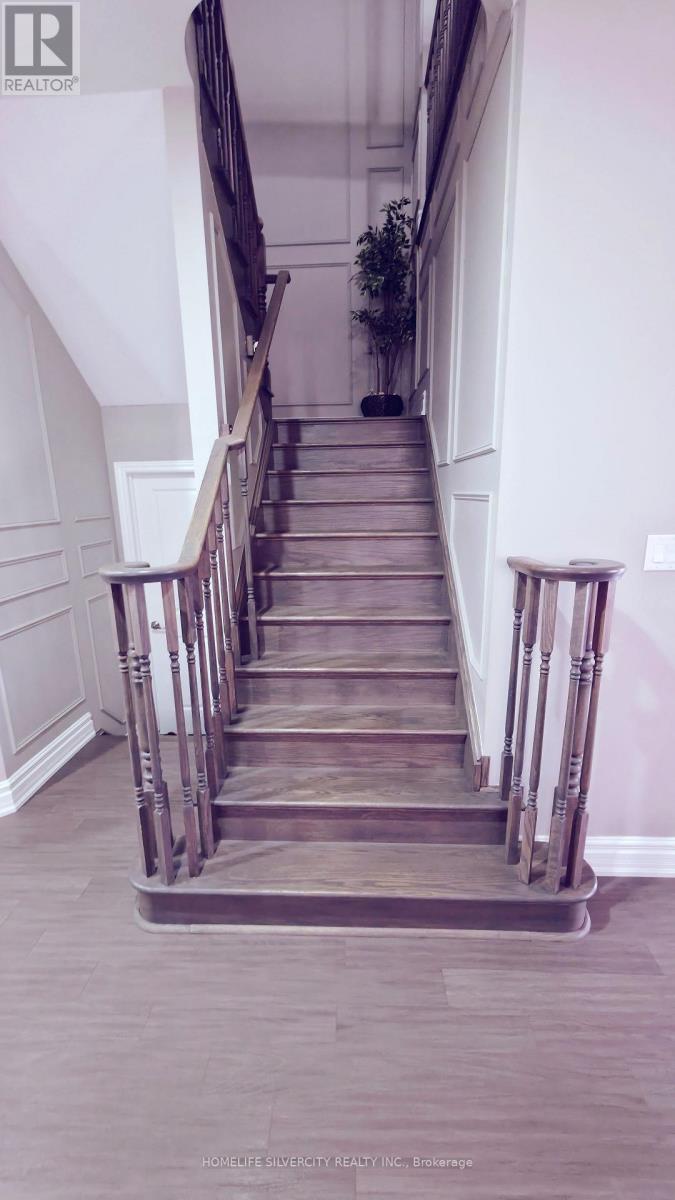 5 Magical Road, Brampton, Ontario  L7A 4R1 - Photo 10 - W13799016
