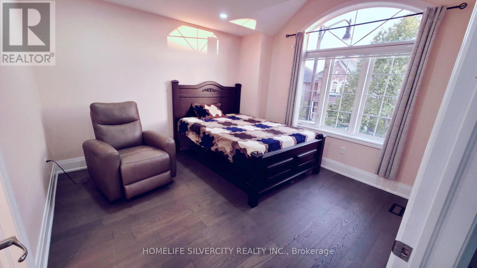 5 Magical Road, Brampton, Ontario  L7A 4R1 - Photo 11 - W13799016