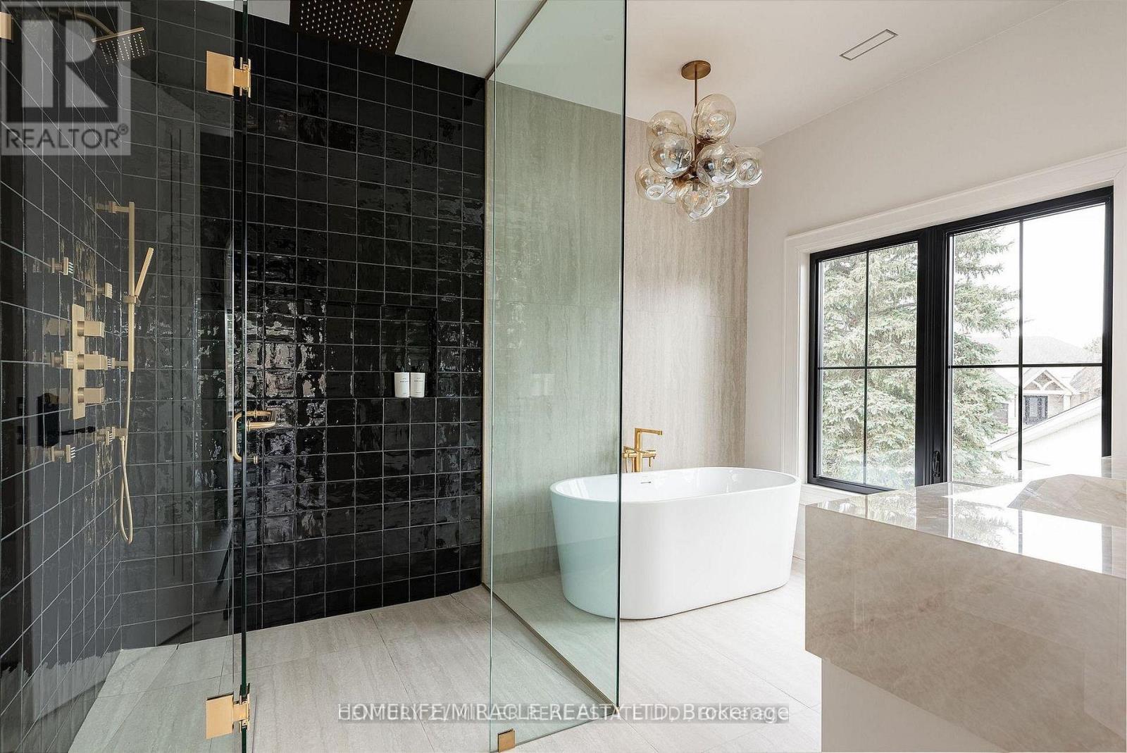 517 Stafford Drive, Oakville, Ontario  L6L 4M4 - Photo 26 - W13799022