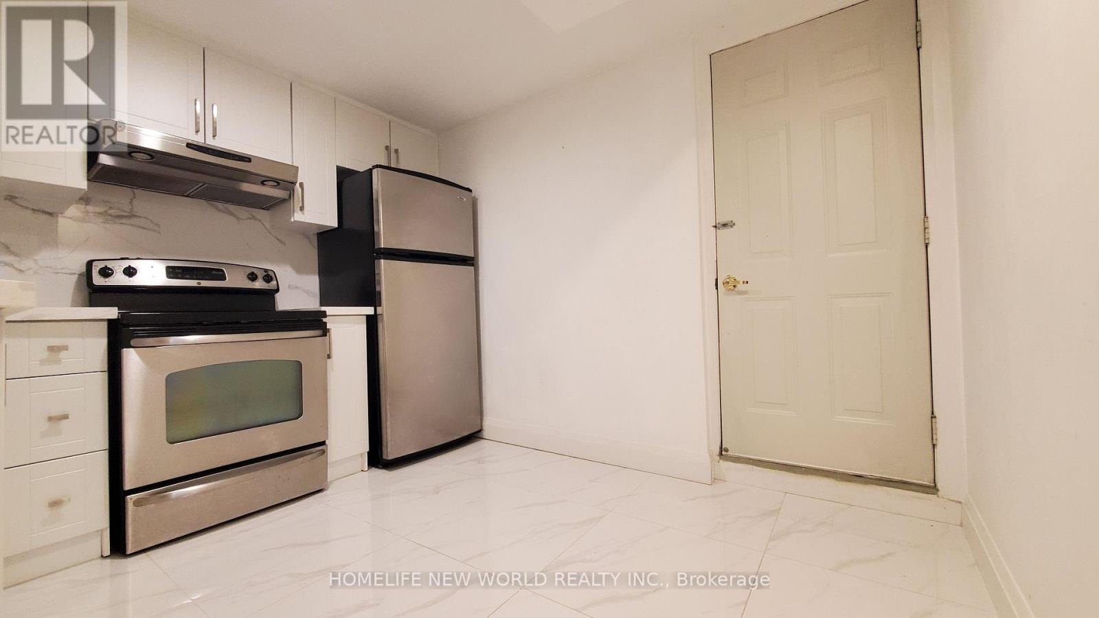 Basement - 4032 Teakwood Drive, Mississauga, Ontario  L5C 3T5 - Photo 3 - W13799036