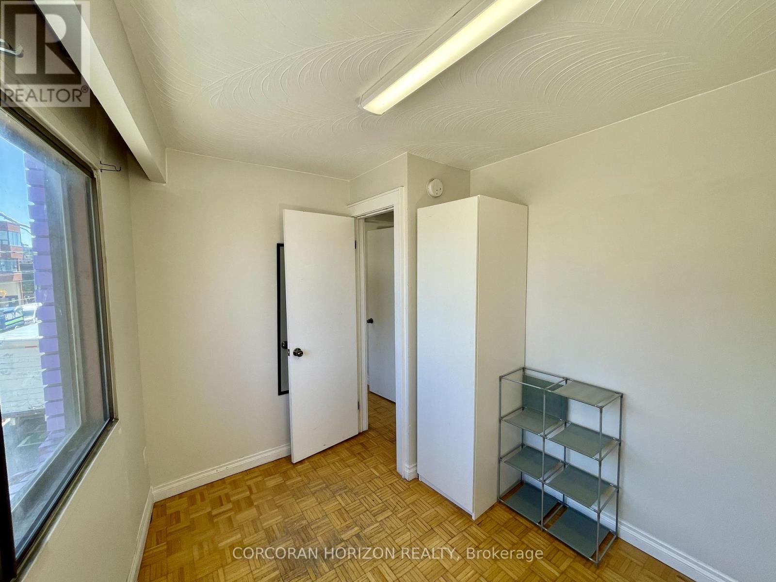 3 - 2257 Dundas Street W, Toronto, Ontario  M6R 1X6 - Photo 11 - W13799058