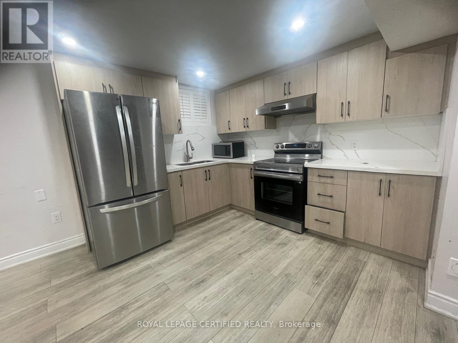 Bsmt - 211 Macedonia Crescent, Mississauga, Ontario  L5B 3R8 - Photo 2 - W13799120