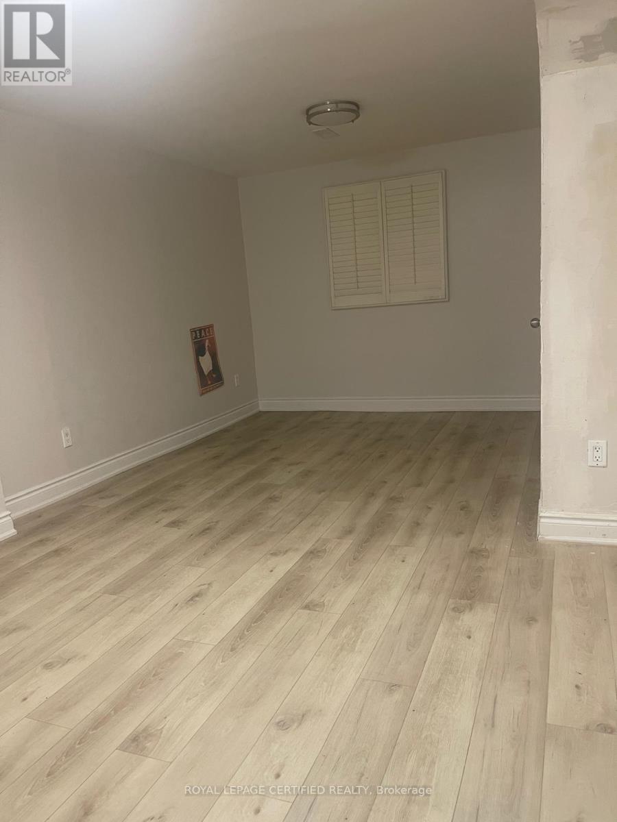 Bsmt - 211 Macedonia Crescent, Mississauga, Ontario  L5B 3R8 - Photo 4 - W13799120