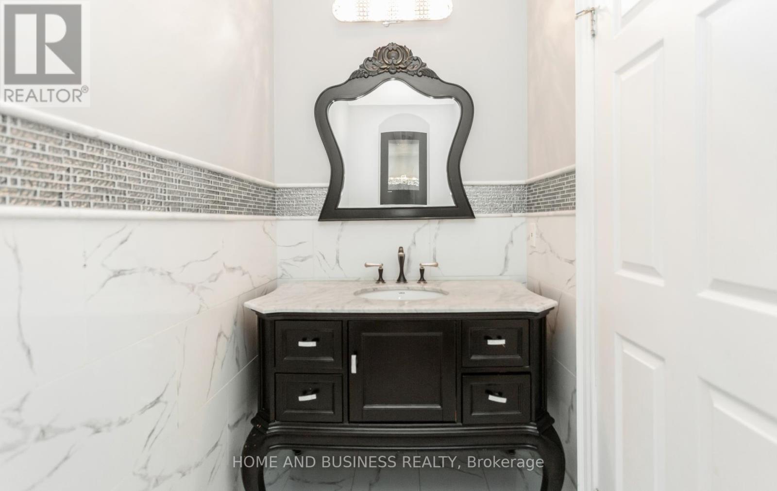 1755 Birchwood Drive, Mississauga, Ontario  L5J 1T7 - Photo 24 - W13799156