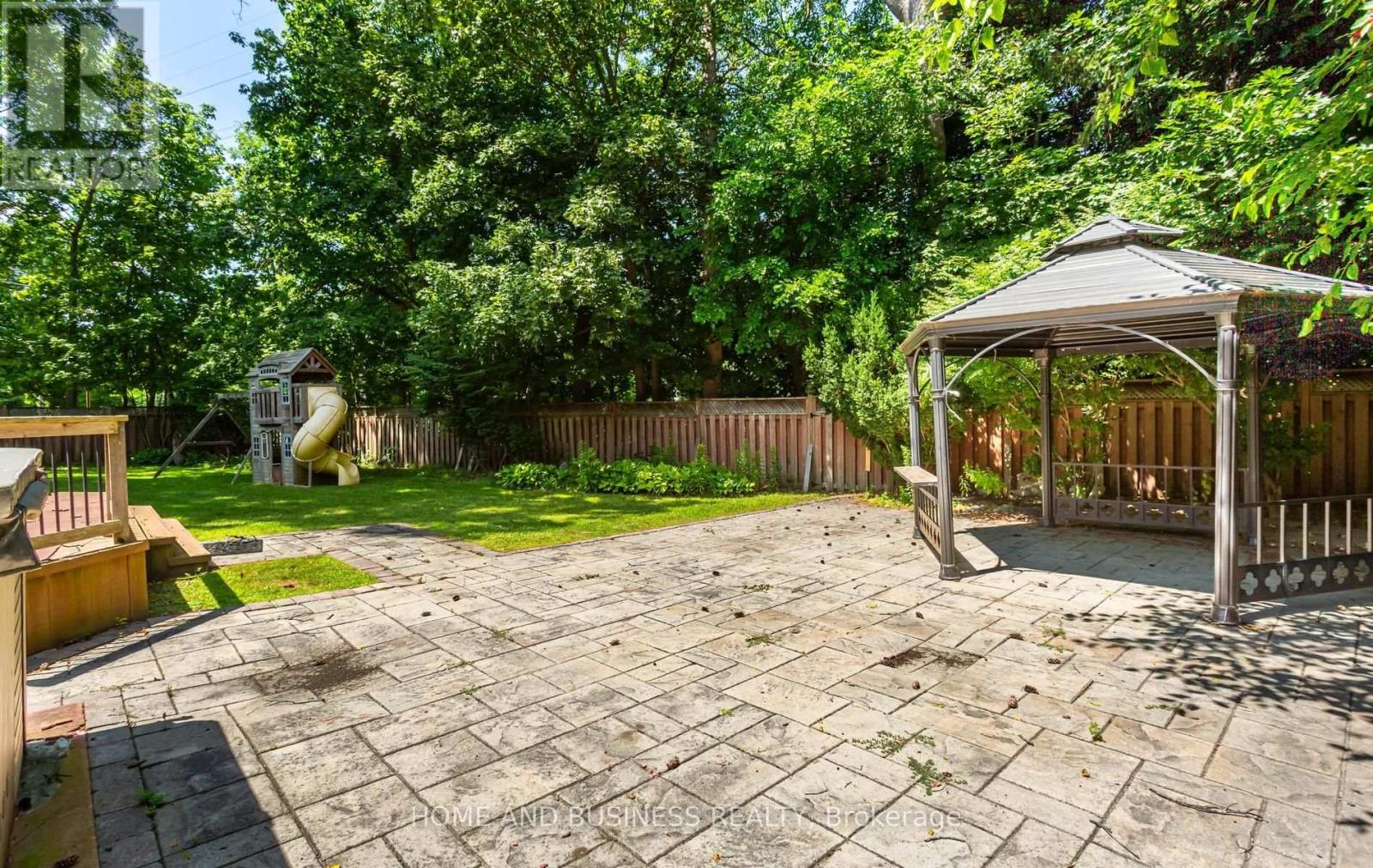 1755 Birchwood Drive, Mississauga, Ontario  L5J 1T7 - Photo 8 - W13799156