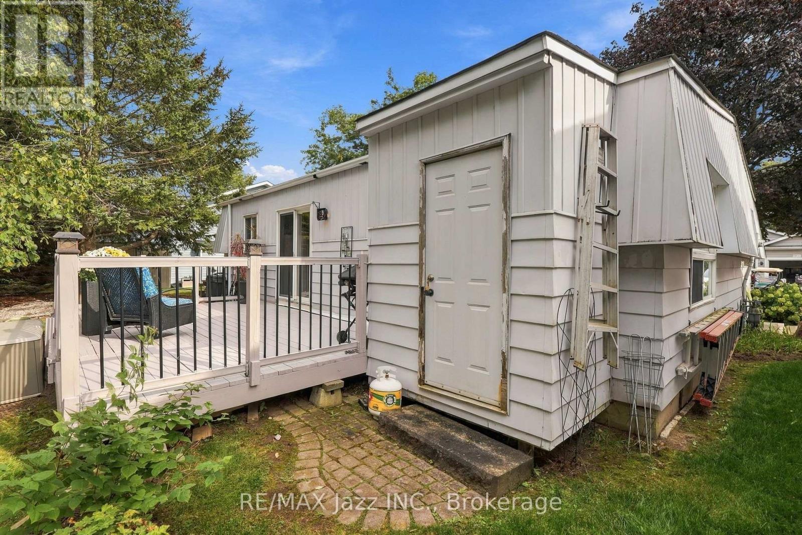 40 Wilmot Trail, Clarington, Ontario  L1B 1B8 - Photo 37 - E13799260