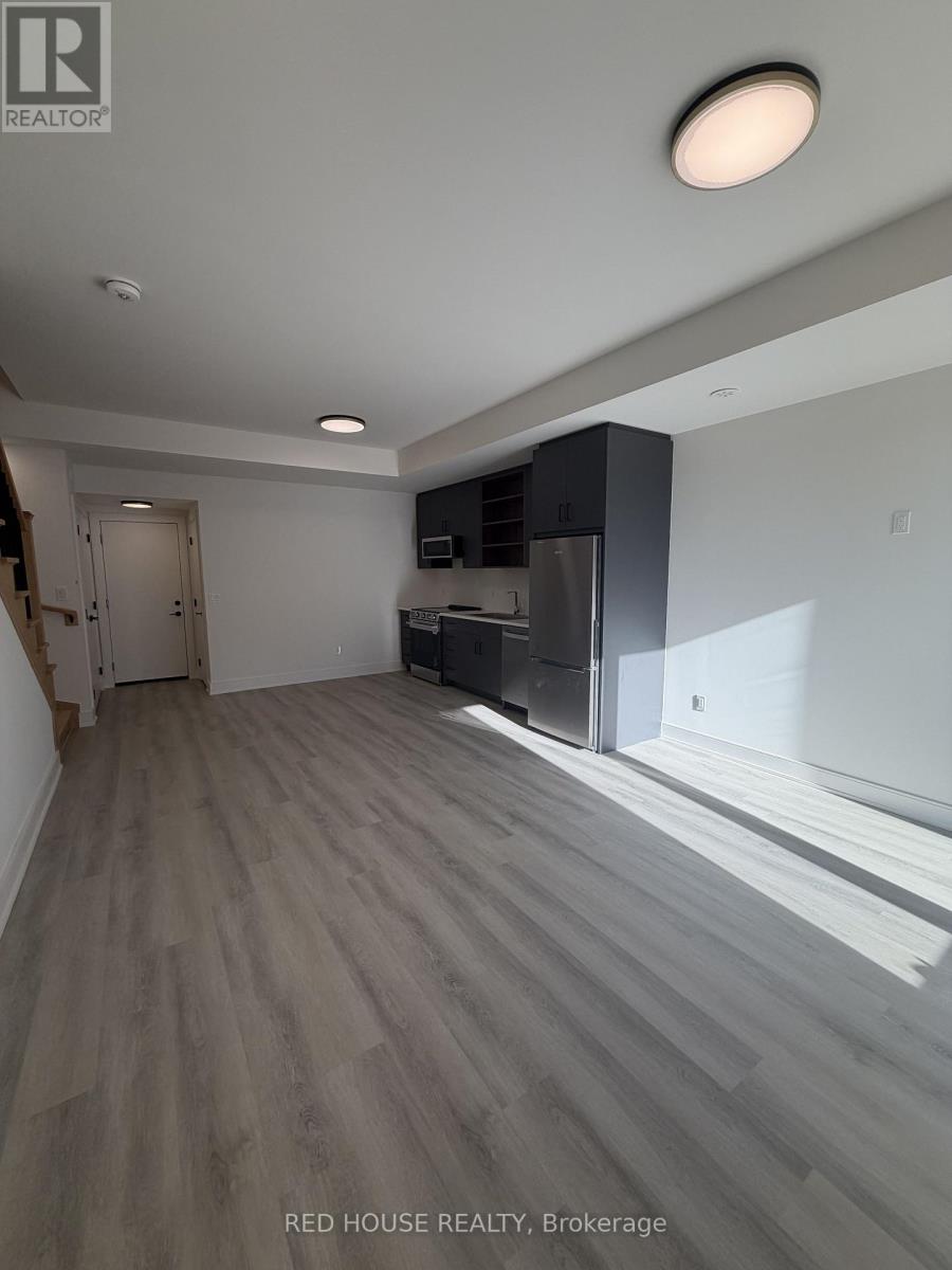 234 Ellis Avenue, St. Catharines, Ontario  L2P 0H2 - Photo 2 - X13799066