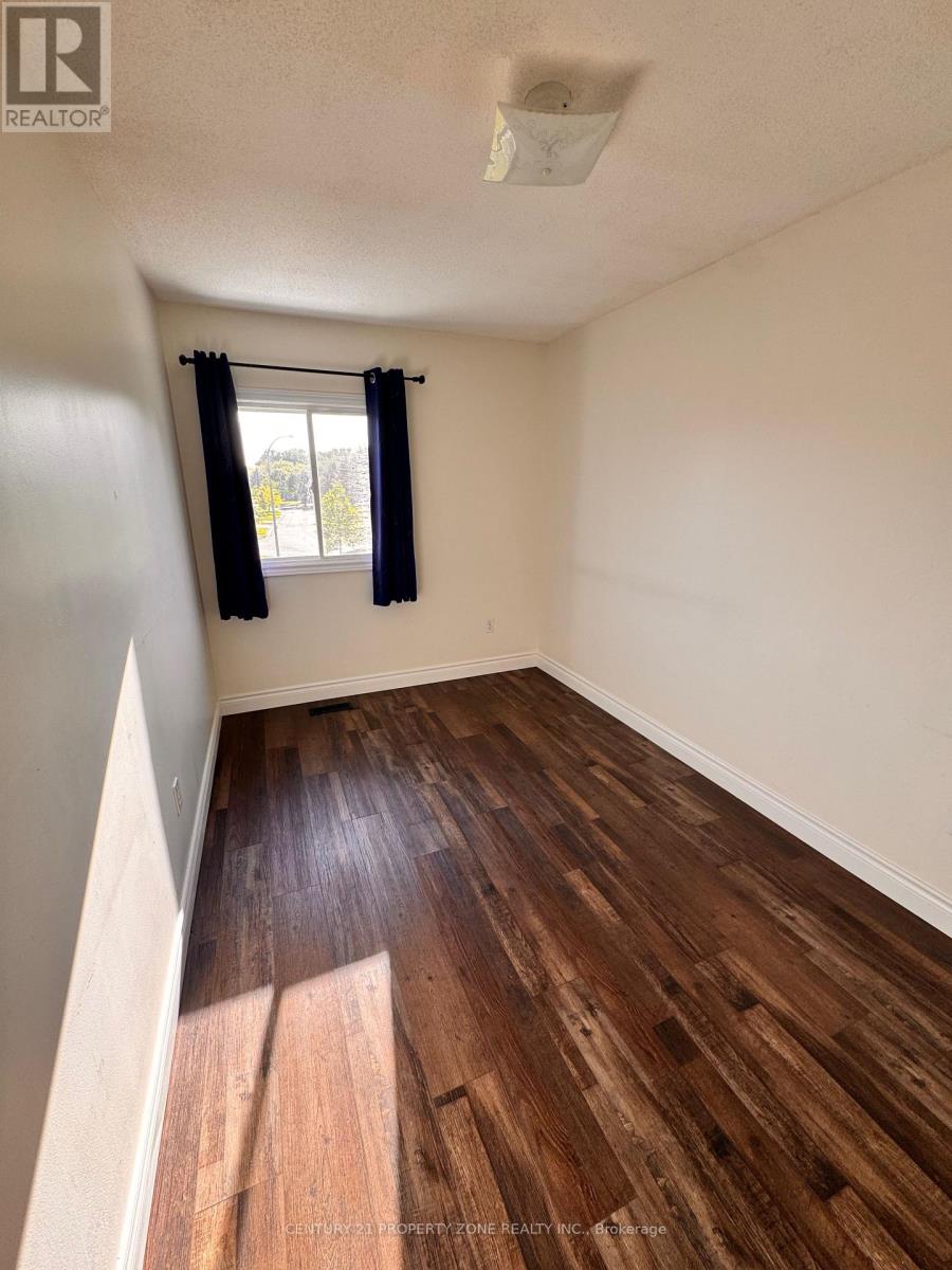 1 Golden Terrace Court, Kitchener, Ontario  N2N 3L2 - Photo 19 - X13799104
