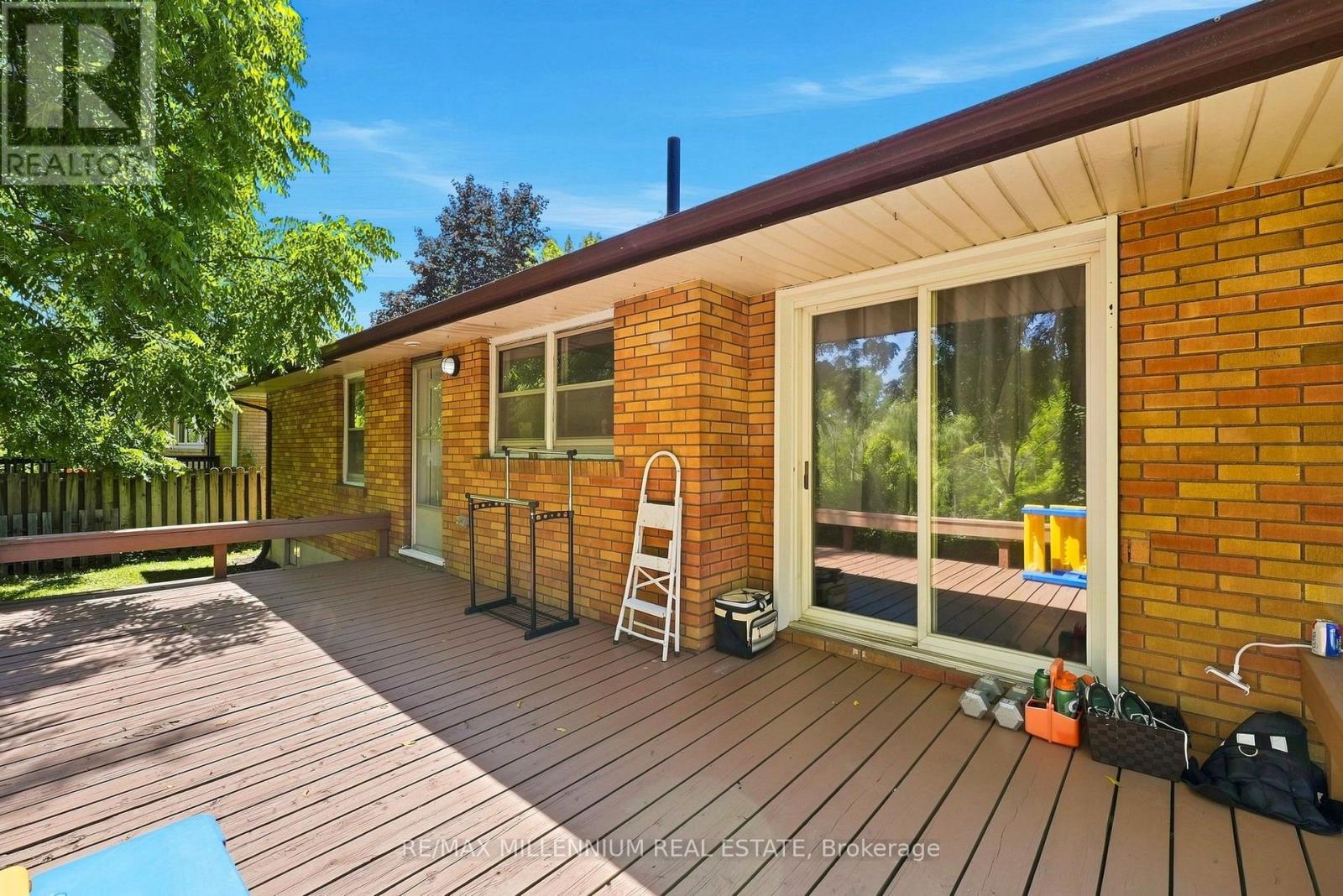 22 Montgomery Road, St. Thomas, Ontario  N5R 1S5 - Photo 42 - X13799106