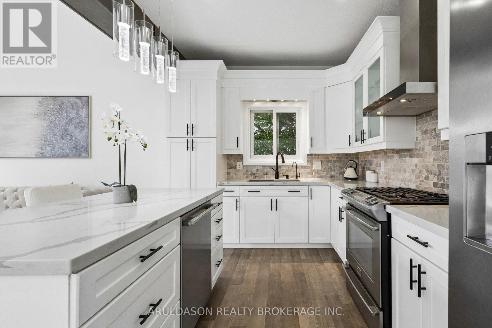 827 Grey Alder Court, Waterloo, Ontario  N2V 2P2 - Photo 8 - X13799124