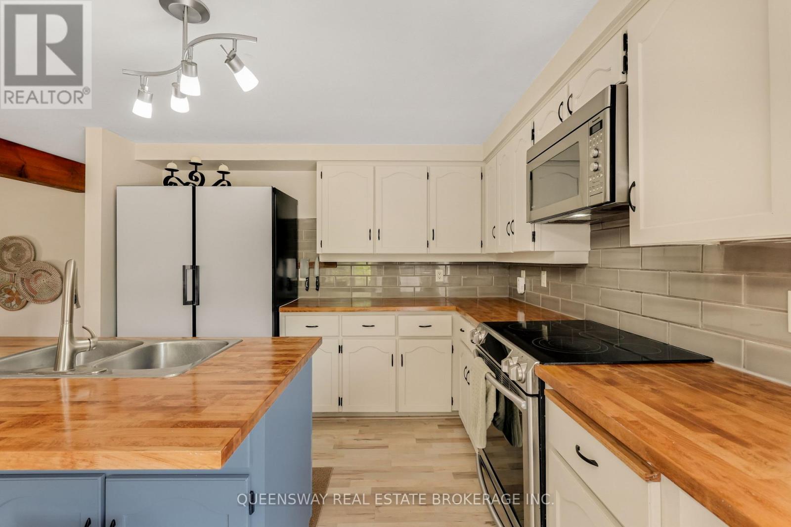 46 Greenwich Drive, Guelph, Ontario  N1H 8C6 - Photo 14 - X13799232