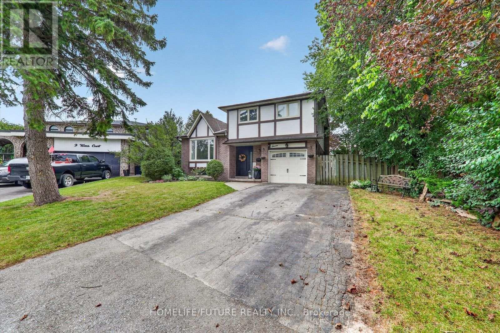 7 Toms Court, Whitby, Ontario  L1N 6L6 - Photo 2 - E13796410