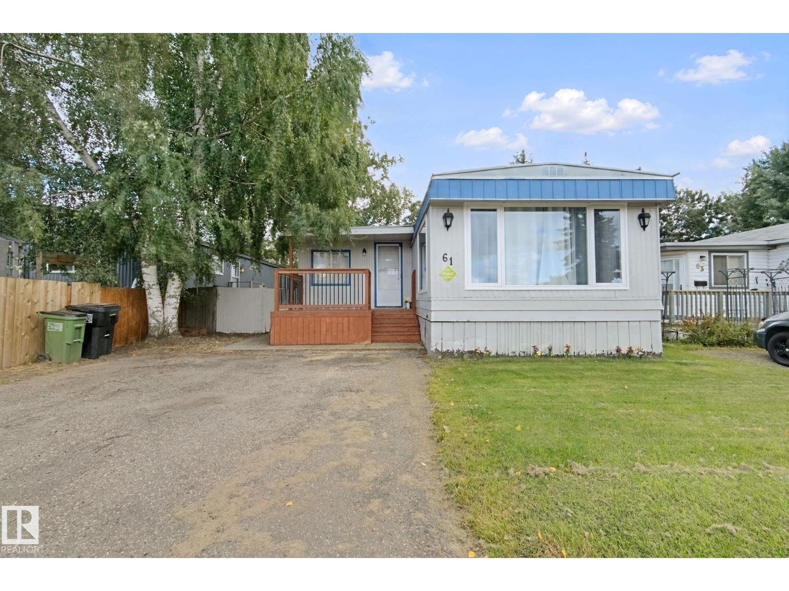 61 West View BV NW, Edmonton, Alberta