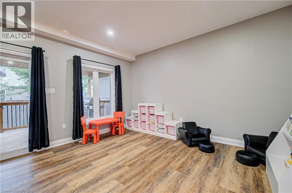 11 Oldham Drive, Paris, Ontario  N3L 3E2 - Photo 16 - 40863794