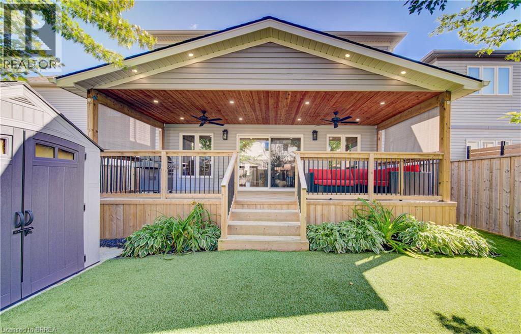 11 OLDHAM Drive, Paris, Ontario