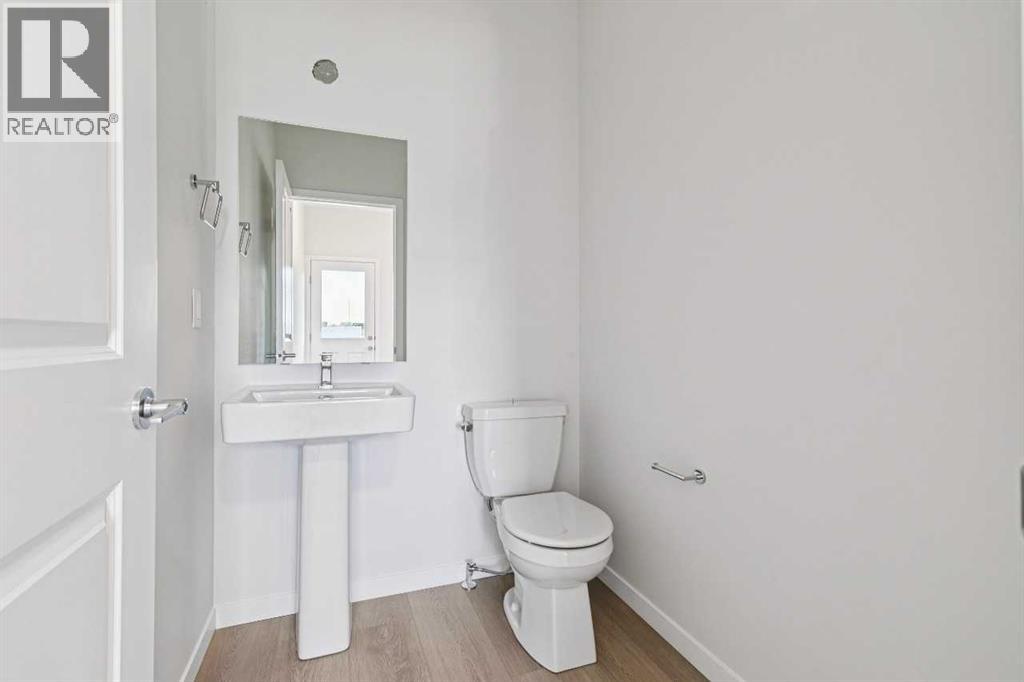 98 Creekview Avenue SW, Calgary, Alberta  T2X 6M7 - Photo 8 - A2341700