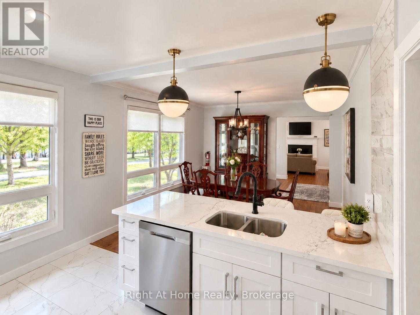 15414 Niagara River Parkway, Niagara-On-The-Lake, Ontario  L0S 1J0 - Photo 15 - X12863544