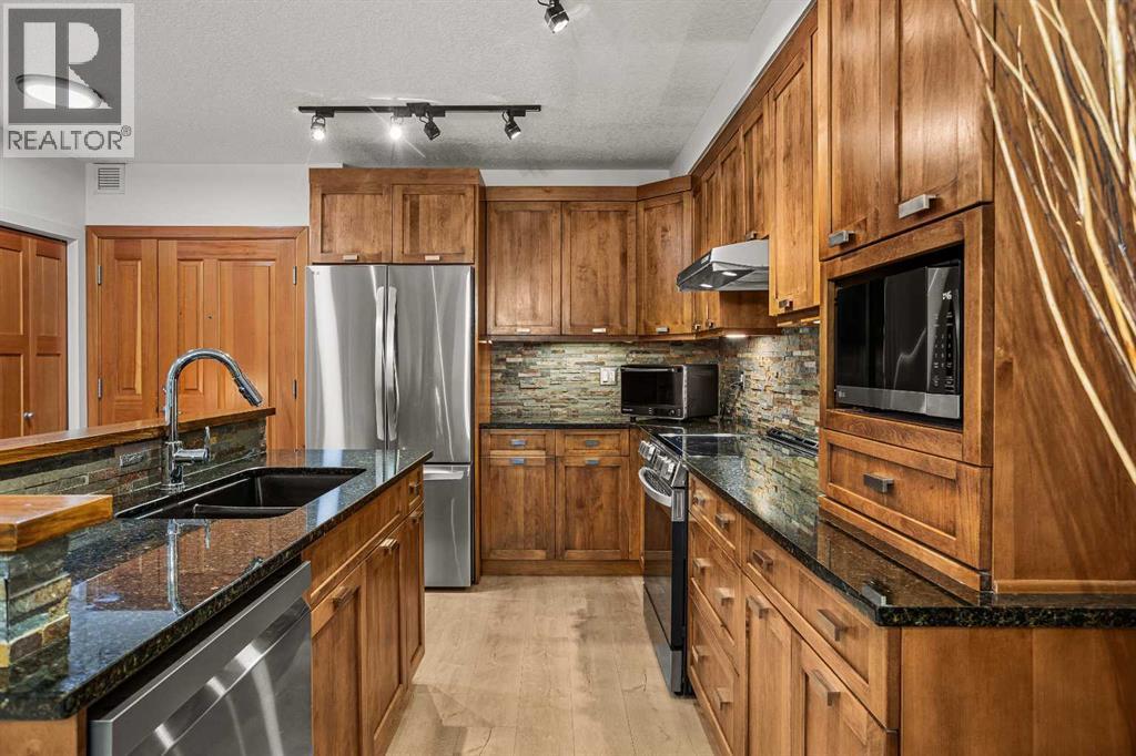218, 106 Stewart Creek Landing, Canmore, Alberta  T1W 0G6 - Photo 11 - A2346037