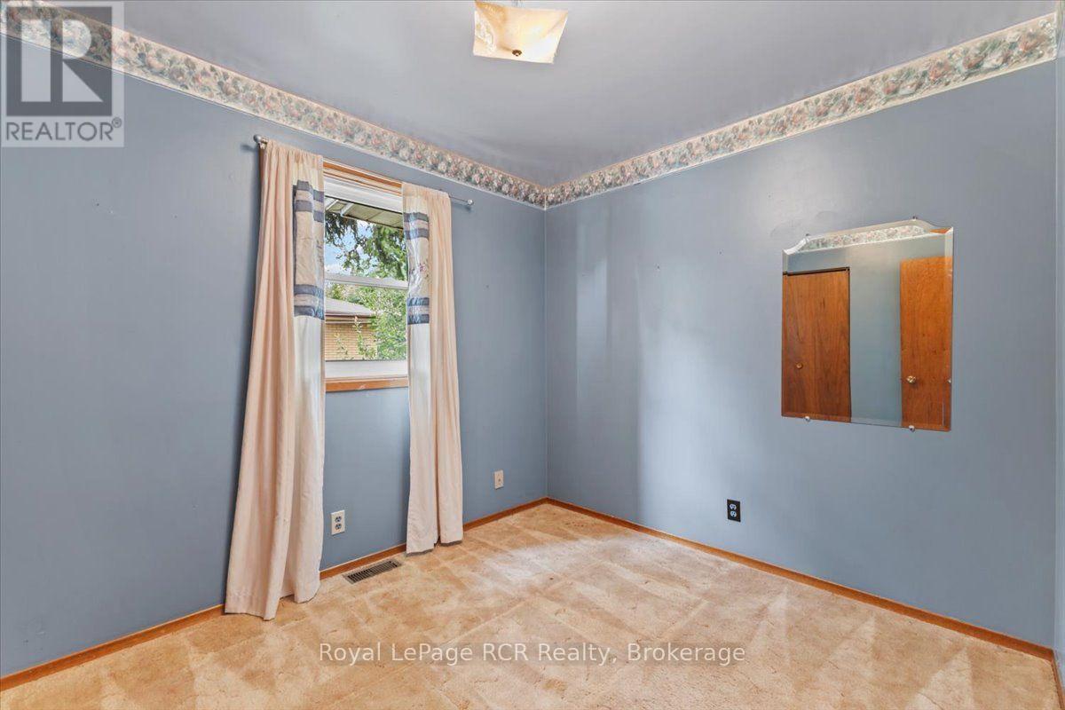 527 2nd A Street, Hanover, Ontario  N4N 3P6 - Photo 13 - X13799090