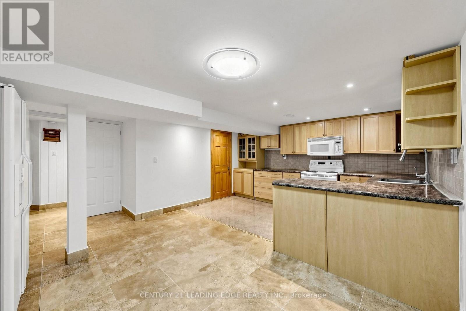 11 Bellvare Crescent, Toronto, Ontario  M1R 2M8 - Photo 41 - E13798382