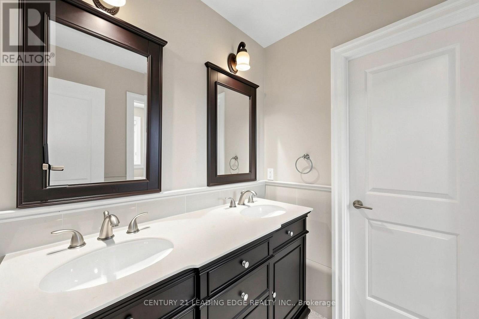 11 Bellvare Crescent, Toronto, Ontario  M1R 2M8 - Photo 32 - E13798382