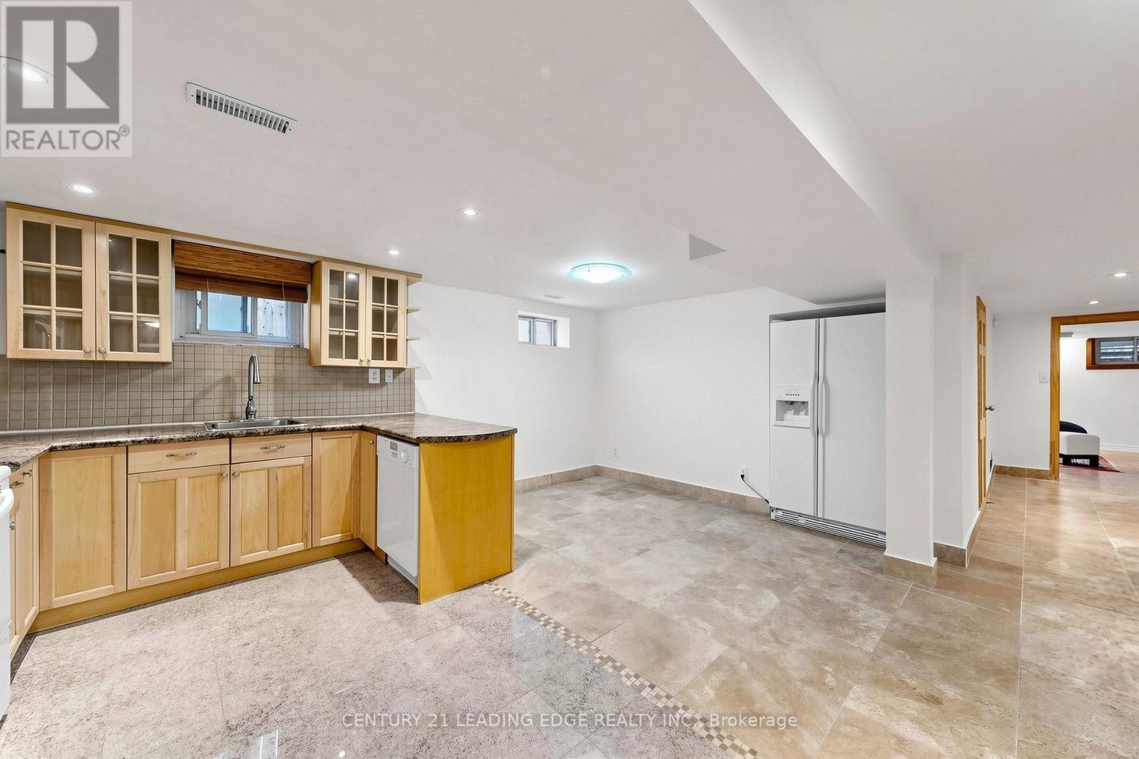 11 Bellvare Crescent, Toronto, Ontario  M1R 2M8 - Photo 39 - E13798382