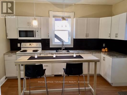 486 Hannah Street, Midland, Ontario  L4R 2G9 - Photo 3 - S13797614