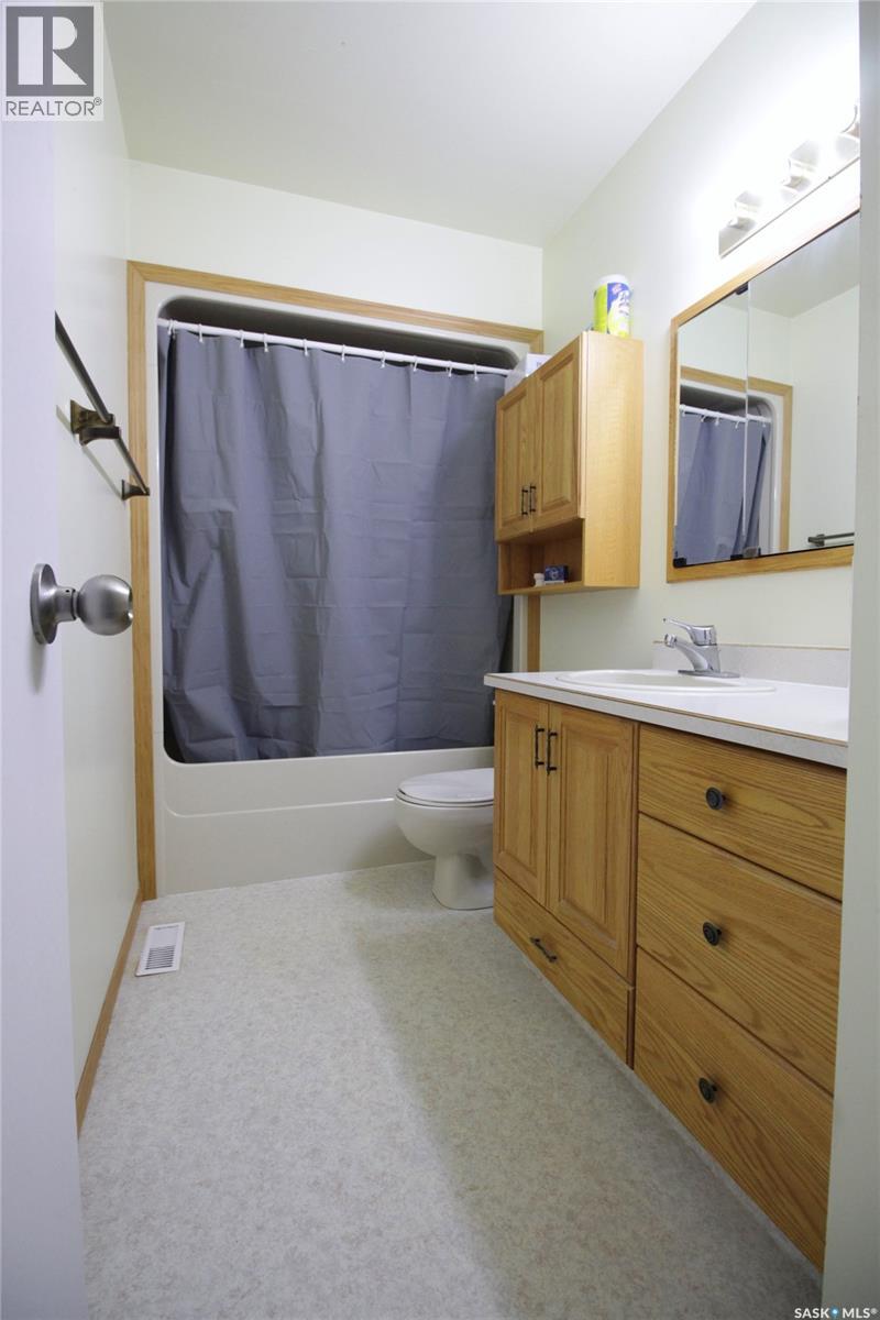 1108 Bobolink Bay, Rocanville, Saskatchewan  S0A 3L0 - Photo 11 - SK048619