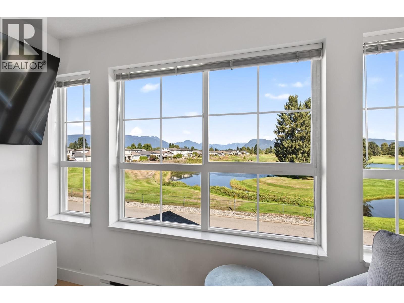227 19673 Meadow Gardens Way, Pitt Meadows, British Columbia  V3Y 0A1 - Photo 8 - R3166627