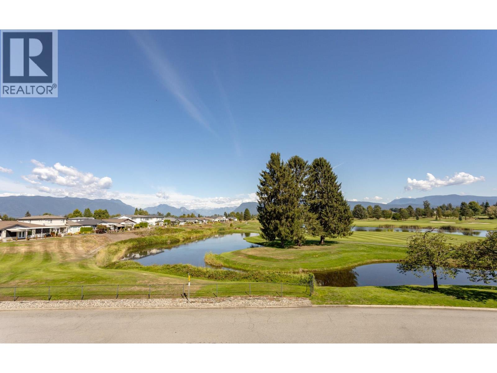 227 19673 Meadow Gardens Way, Pitt Meadows, British Columbia  V3Y 0A1 - Photo 32 - R3166627