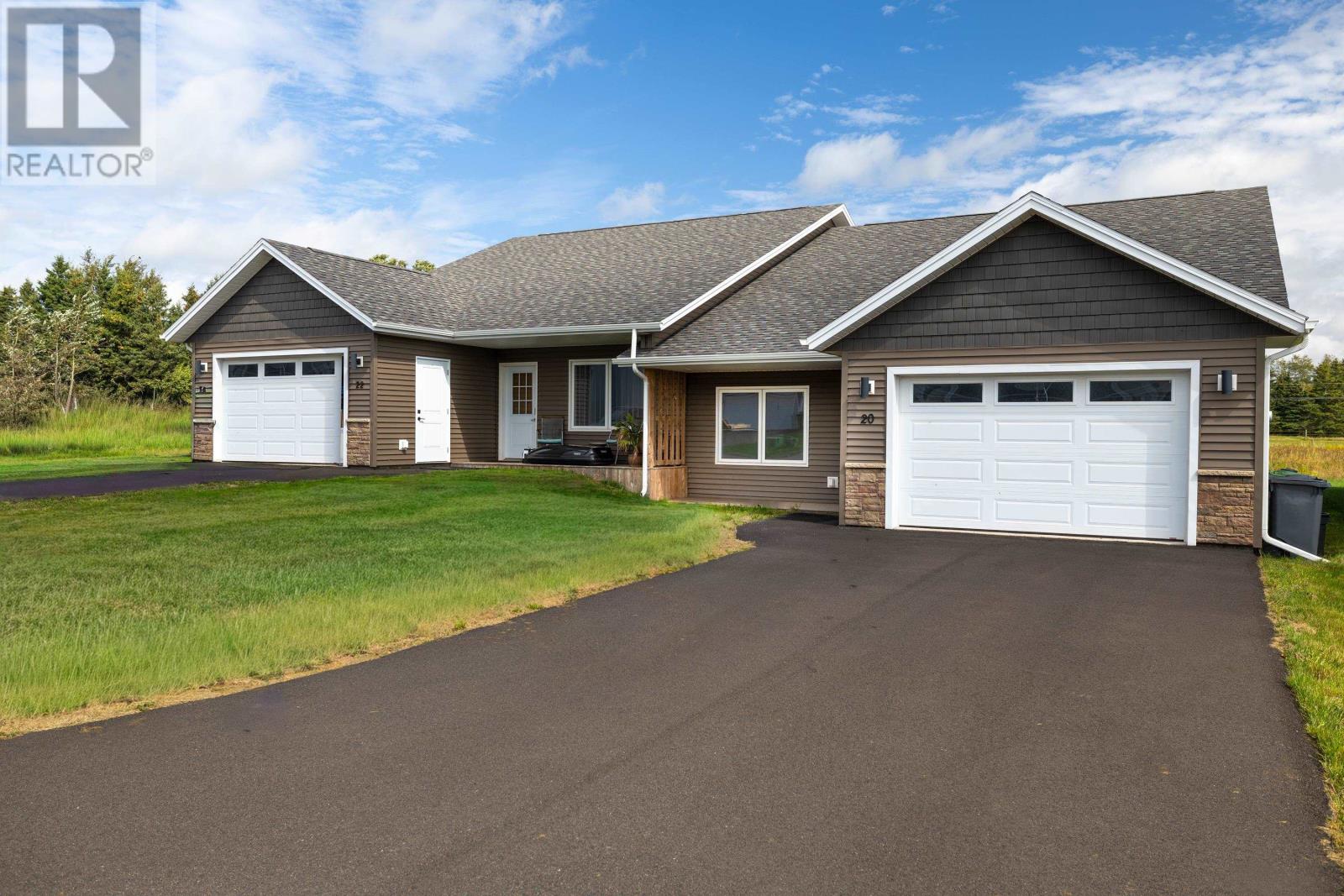 20 Beech Hill Avenue, East Royalty, Prince Edward Island  C1C 0S4 - Photo 2 - 202621341