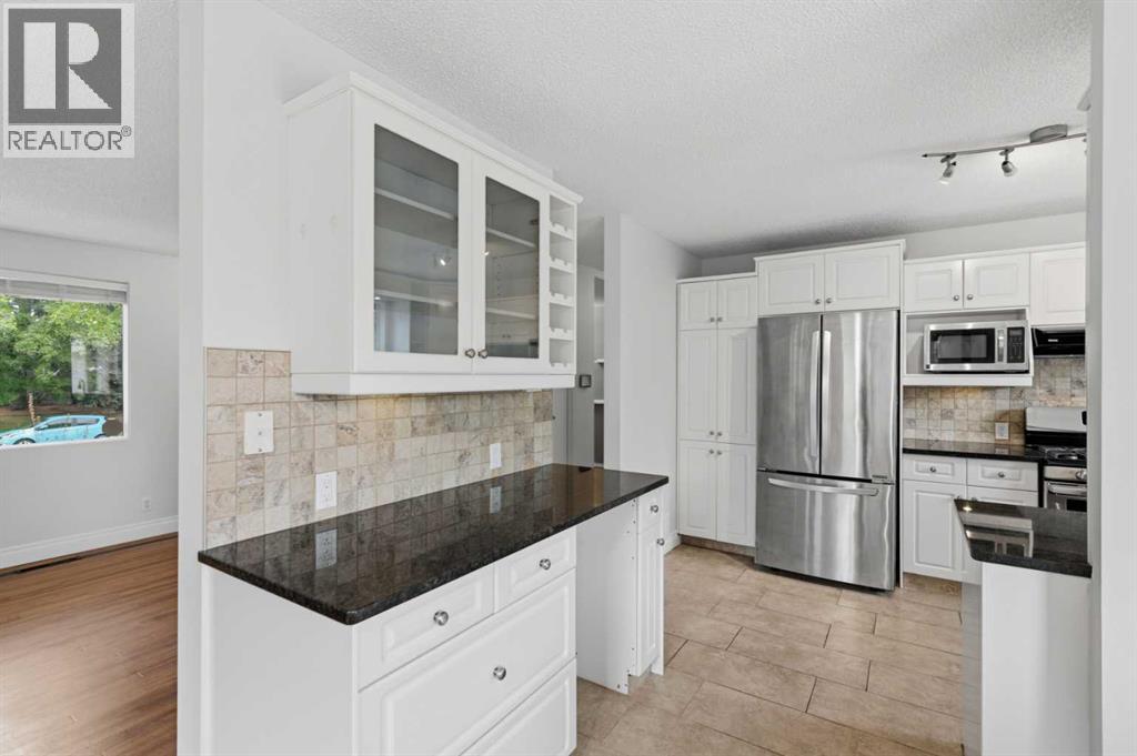 2835 63 Avenue Sw, Calgary, Alberta  T3E 5J6 - Photo 13 - A2342297
