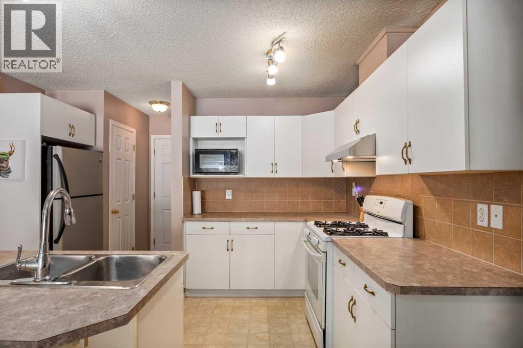 1458 Smith Avenue, Crossfield, Alberta  T0M 0S0 - Photo 9 - A2344752