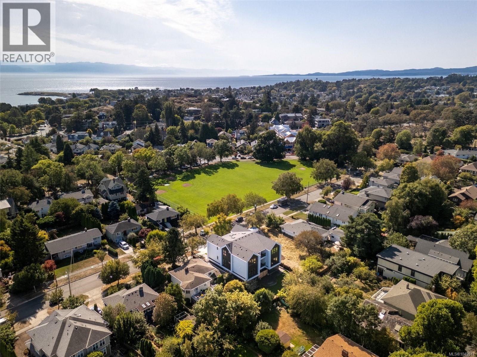 2 1434 Brooke St, Victoria, British Columbia  V8S 1M3 - Photo 49 - 1049517