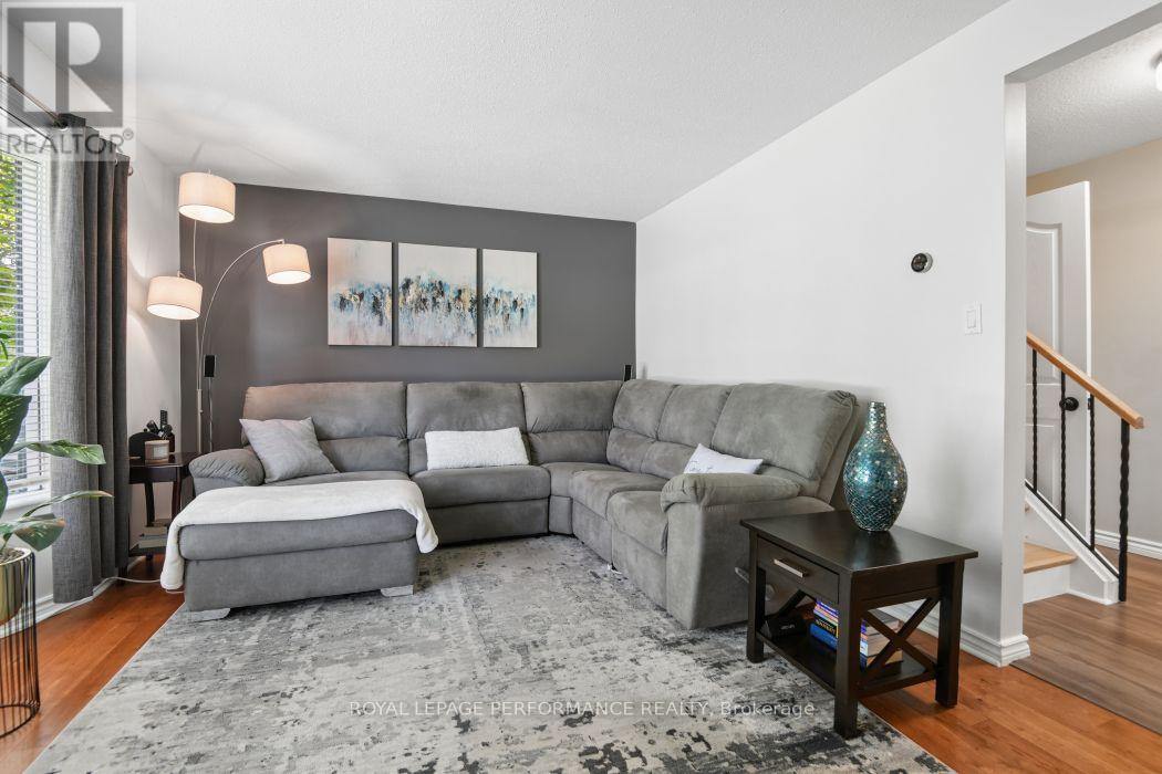 4 Winchester Drive, Ottawa, Ontario  K2L 2C9 - Photo 6 - X13799394