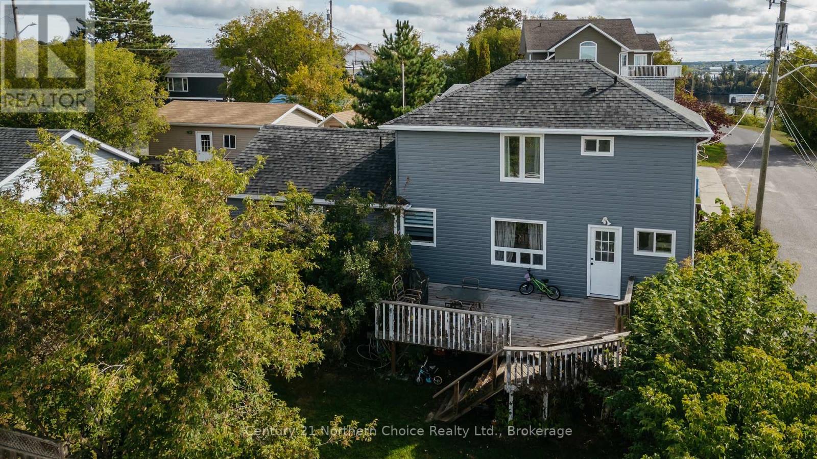 44 PETER STREET, Kenora, Ontario