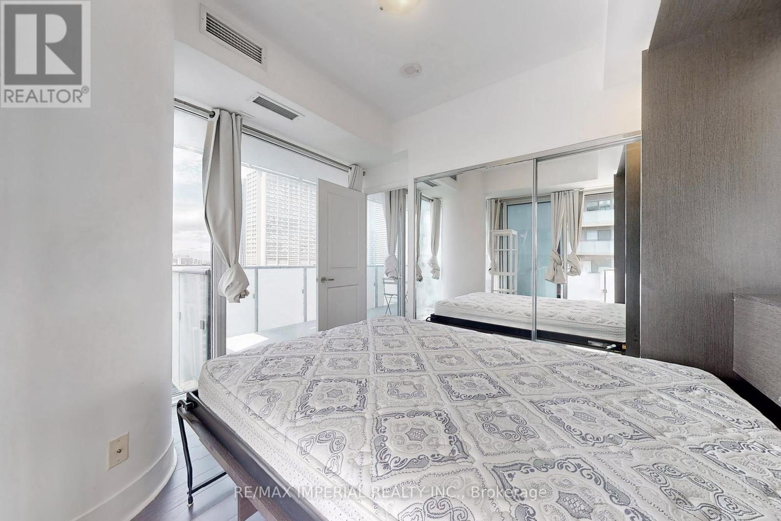 3208 - 1080 Bay Street, Toronto, Ontario  M5S 0A5 - Photo 23 - C13799316