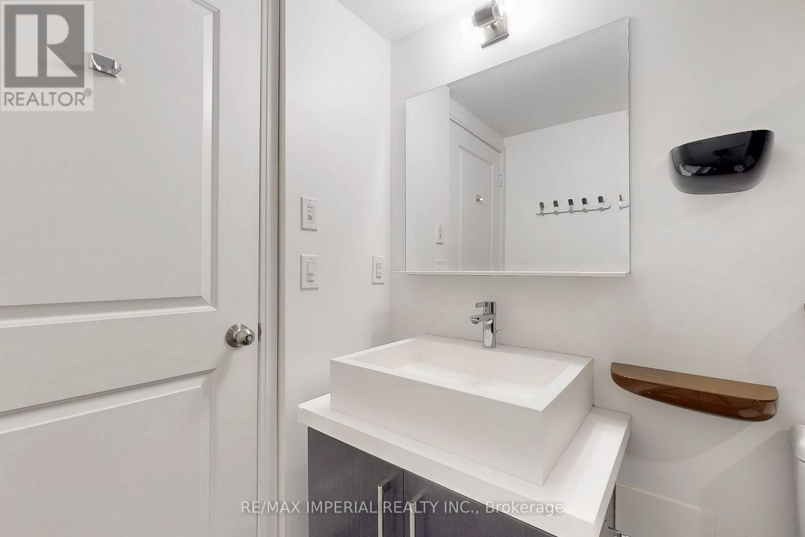 3208 - 1080 Bay Street, Toronto, Ontario  M5S 0A5 - Photo 26 - C13799316